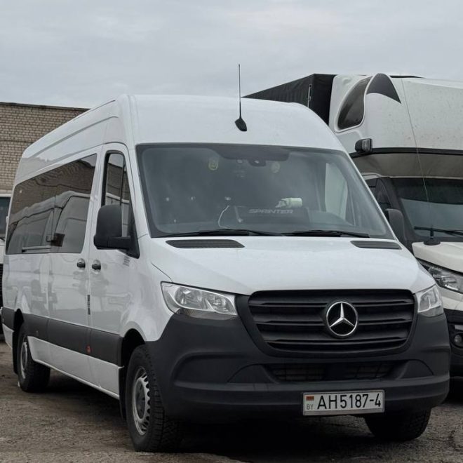 Mercedes-Benz Sprinter 907 2