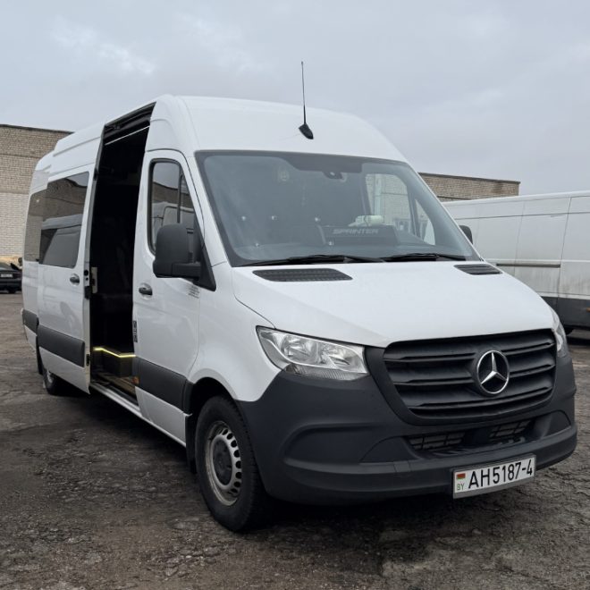 Mercedes-Benz Sprinter 907 3
